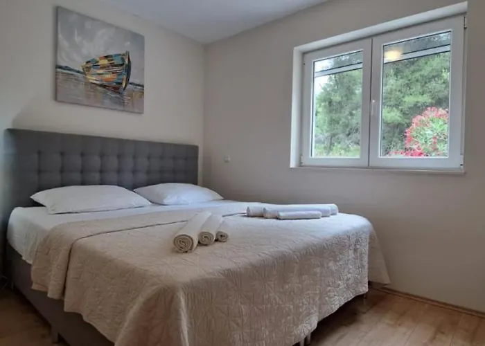 Capital * Трогір