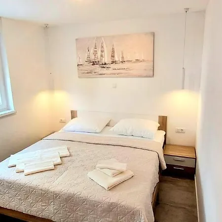 Capital * טרוגיר